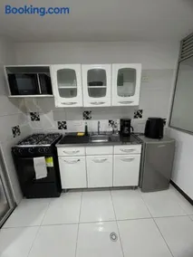 Moderno Apartamento Central - Image 5