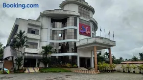 Hotel Varsha International - Image 1