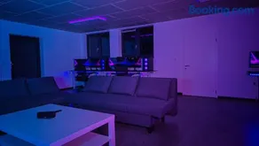 test - Image 2