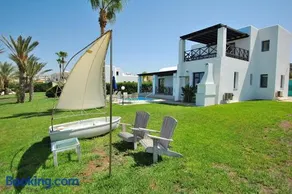 Kymmates Beach Front Villas - Image 5