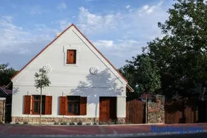 Oszter-ház Kékkút - Image 2