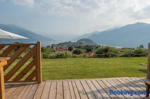 Luxury Lodge - Image 2