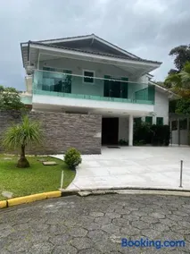 Casa de Praia em Condomínio Hanga Roa Bertioga - Image 4