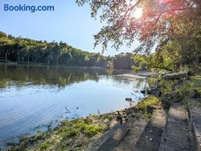 Escape to The Riverfront Hideaway - Image 2