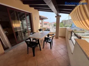 Lovely Apartment with terrace and Air Conditioning - Image 2