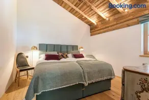 Chalet Marmotta NEVE - Luxus Chalet Ski-In Ski-Out - Image 2