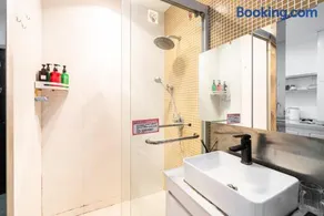 Shanghai Bund View Apartment - Image 3