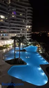 Apartment mit Pool, Terrasse und Garten - Image 2