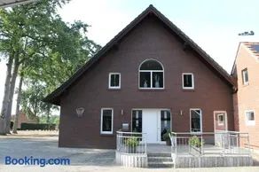 Ferienwohnung Grove - Image 1