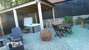 The Shire Luxury Converted Horse Lorry with private hot tub Cyfie Farm - Image 5