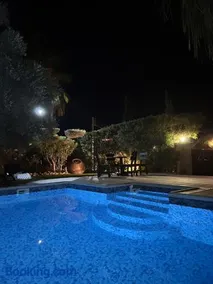 Valencia Grove Villa - Image 2