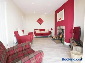 Hillside Cottage - Image 5
