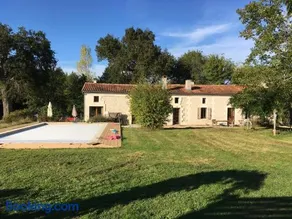 Maison Périgord vert piscine et spa - Image 4