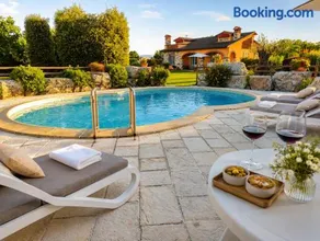 Tuscan Villa exclusive use of private pool A/C Wifi Villa Briciola - Image 1