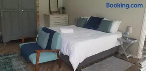 6 on Western Guest House - Image 5