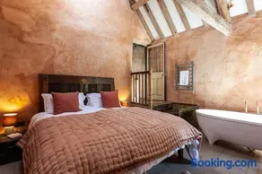 Medieval Manor House - Image 2