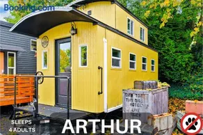 Tiny Digs - Hotel of Tiny Houses - Image 3
