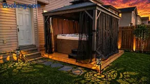 The Manning Luxury Retreat - Hot Tub - Image 1