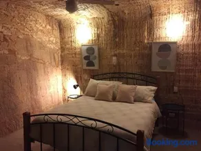 Earthworm Underground House No1 - Image 4