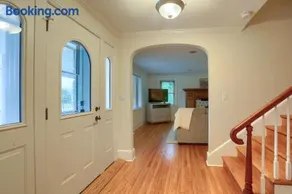Private Hillside Retreat w/ Hot Tub Near Gettysburg - Image 2