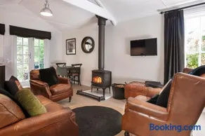 Leddicott Cottage - Image 2