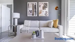 Landing Modern Apartment with Amazing Amenities (ID1209X830) - Image 2