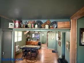 Bunk House - Image 1