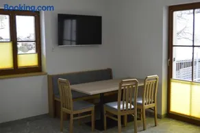 Ferienwohnungen Restaurant Pizzeria Langreiter - Image 3