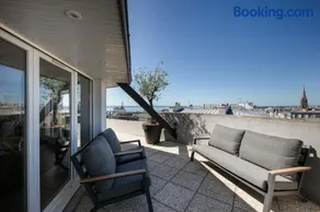 Appart de standing au centre-ville avec Vue Mer Terrasse et Garage - Image 2