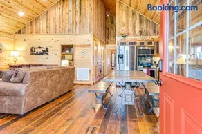 Hot Tub + Fire Pit: Dog-Friendly Cabin in Murphy! - Image 3