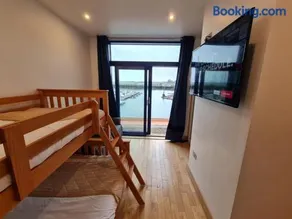 Carlingford Marina Apartments - Image 3