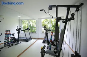Casa Luxo em Guarajuba | 5 Suítes | Piscina Privativa | Condomínio Paraíso dos Lagos - Image 4
