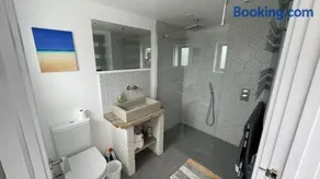 BEACH LIFE! V near beach - ice bath, garden room - Image 3