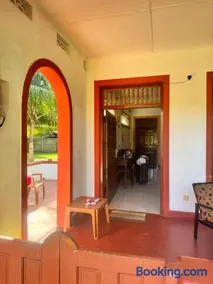 Sampalthivu Beach Villa - Image 4