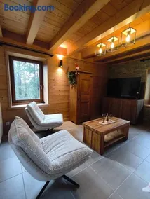 Chaleureux appartement dans maison avec terrasse et cadre naturel - Image 1