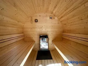 Sauna&Jacuzzi Domki Pod Brzozami Sława - Image 1