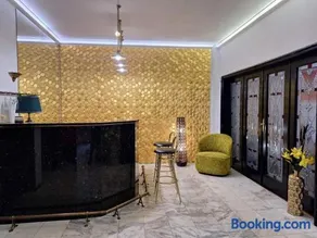 TOP CENTER spacious apartment with free parking - Image 1