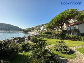 Villa Doria 16 Pax by VILLASRETREATS - Image 1