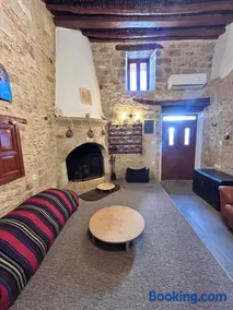 Maroulas Village Home - Image 4