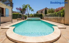 Maison de louis piscine terrasse, jardin, parking wifi - Image 1