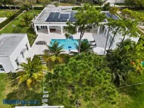 White House , Family Adventure , Miami and Keys ,Heather Pool - Image 1