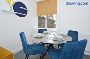 Sapphire Apartments by YourStays - Luxury 2 Bedroom Apartments in Crewe - Image 4
