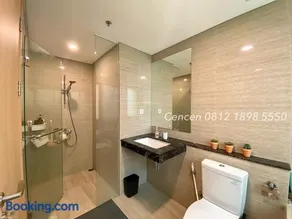 Cozy Japandi Room at Hillcrest, Millenium Village Lippo Karawaci near Aryaduta Hotel & Siloam Hospital - Image 1