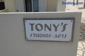 Tony's Apartments - Image 2