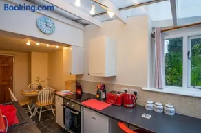 Looe Self Catering - Image 2
