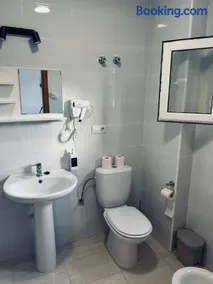 Mi Huésped Zújar, Baza - Image 3