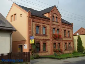 U Henriety - Image 1