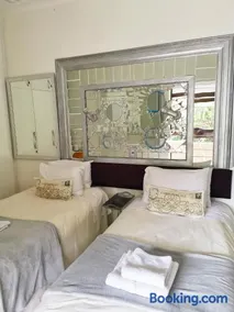 Old Post Office Lodge - Image 2