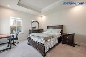 Private Room In A Modern Home - Image 2