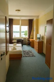 See Schlosshotel am Kellersee - Image 3